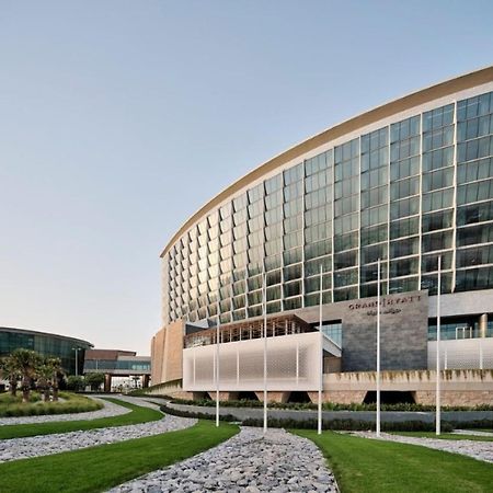 Grand Hyatt Kuwait Kuwait City Exterior foto Myeong-dong Campus