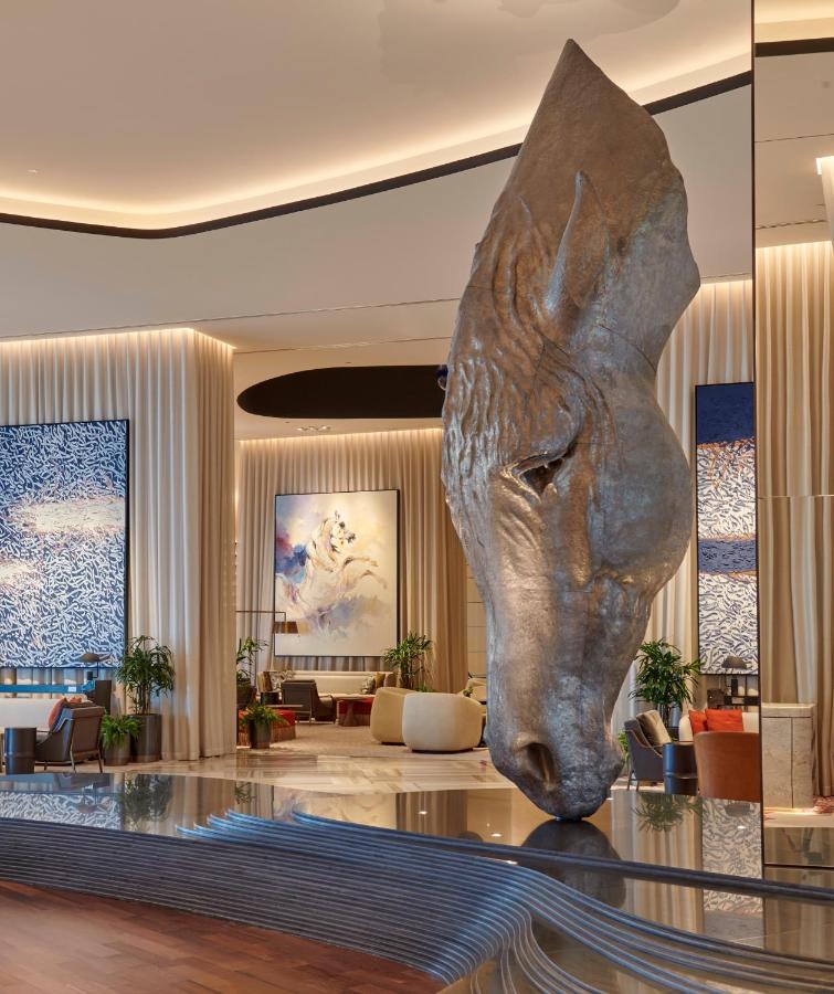Grand Hyatt Kuwait Kuwait City Exterior foto The lobby of the hotel