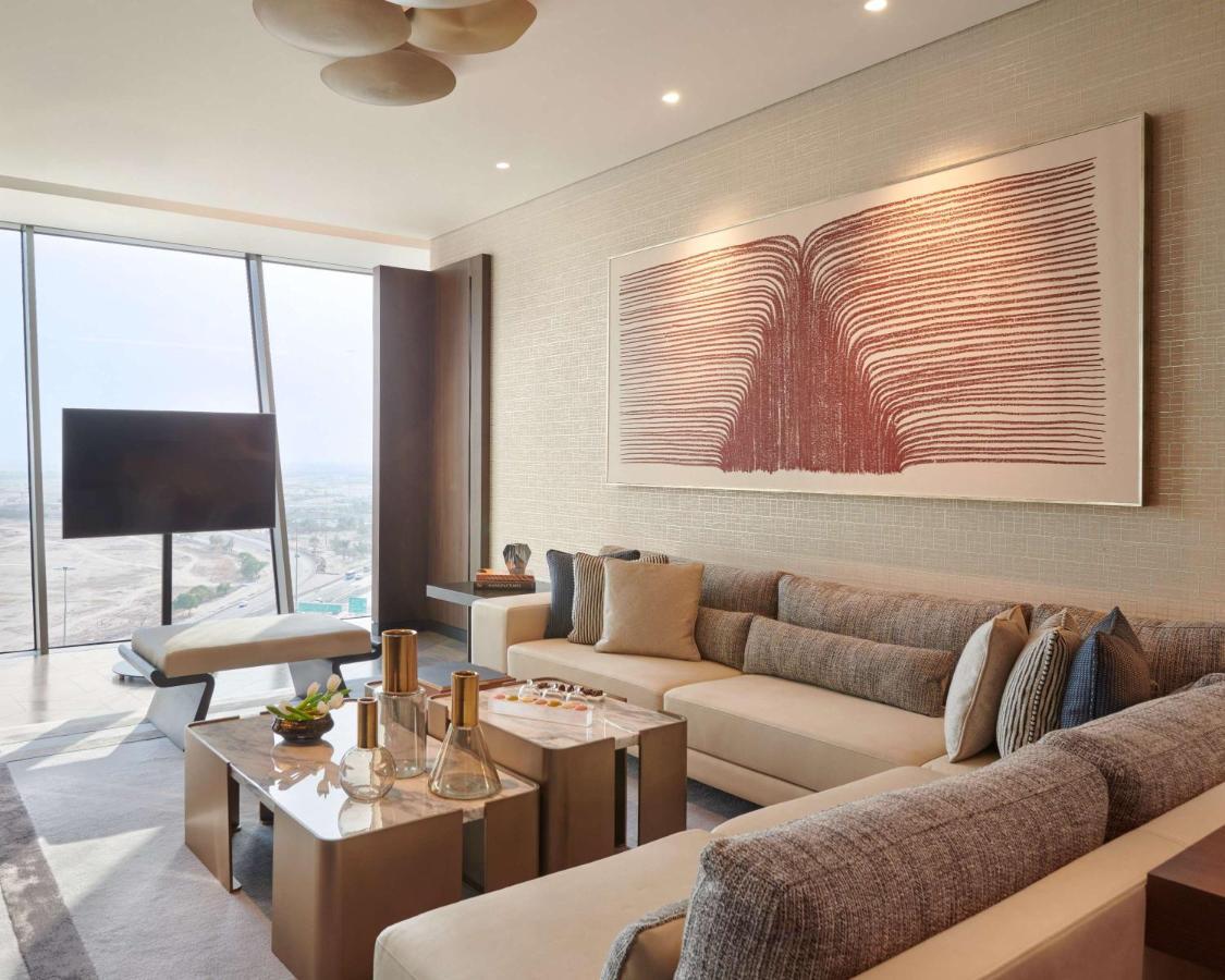 Grand Hyatt Kuwait Kuwait City Exterior foto A living room at the Ritz-Carlton, DIFC