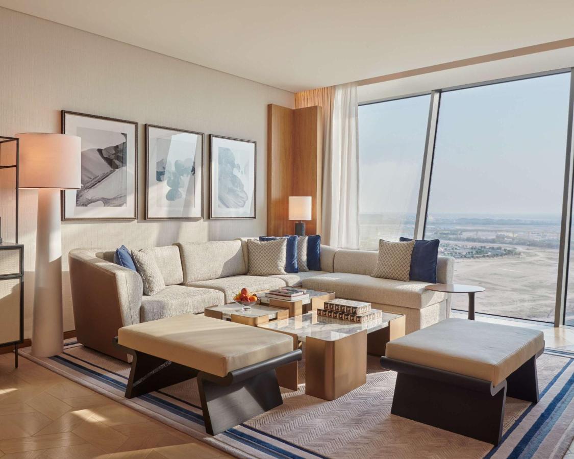Grand Hyatt Kuwait Kuwait City Exterior foto A living room at the Ritz-Carlton, DIFC