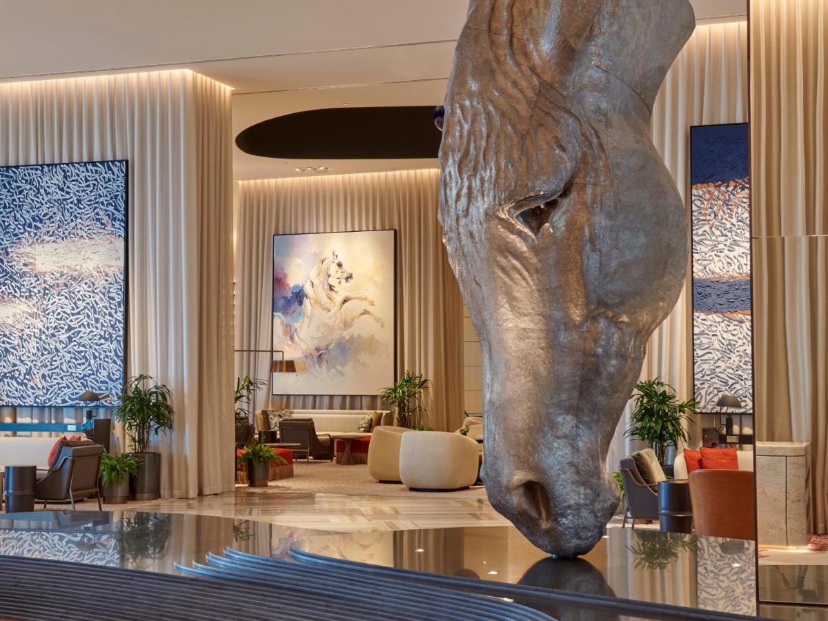 Grand Hyatt Kuwait Kuwait City Exterior foto The lobby of the hotel