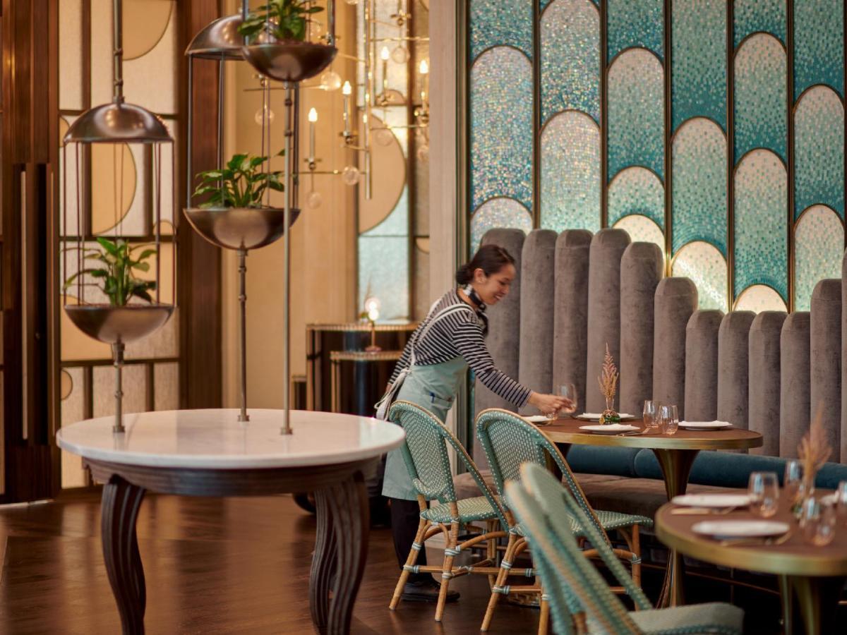 Grand Hyatt Kuwait Kuwait City Exterior foto The interior of the restaurant