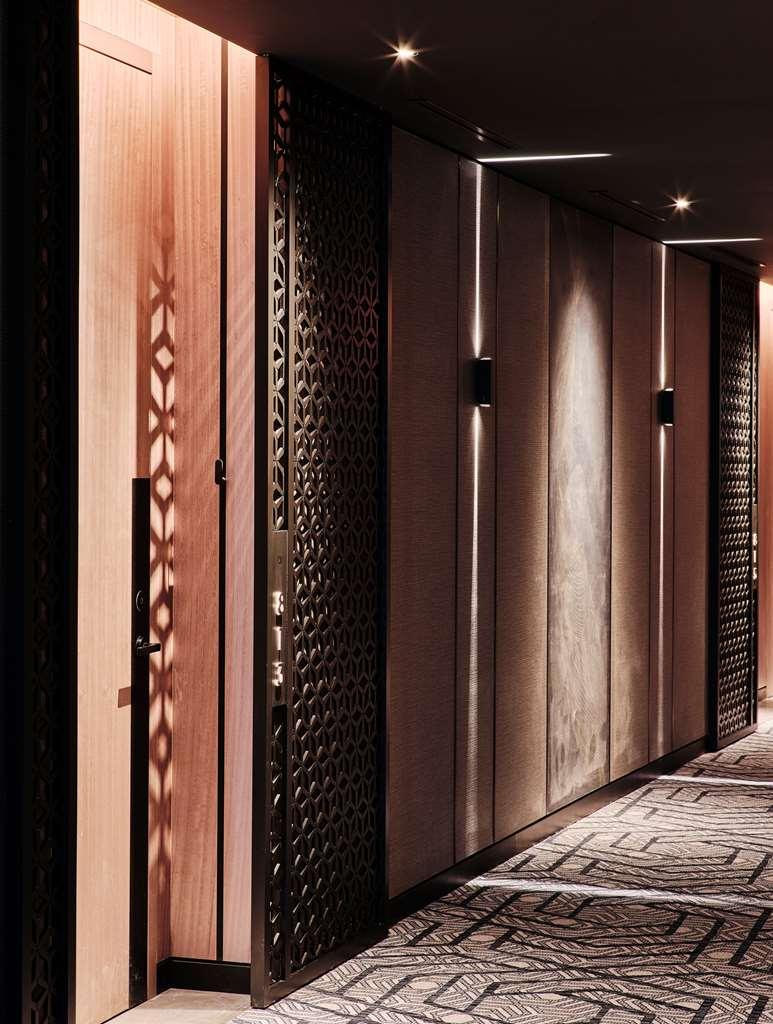 Grand Hyatt Kuwait Kuwait City Quarto foto Doors of the hotel